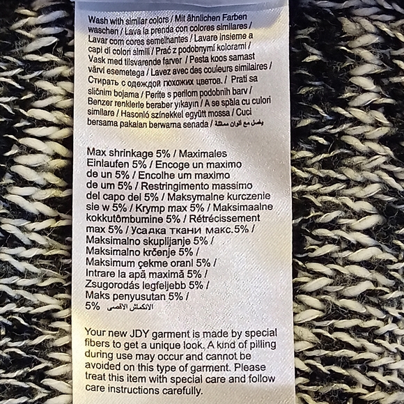 Jacqueline de Yong Women's Black/Gray Marled Turtleneck Knit Sweater - Picture 16 of 16